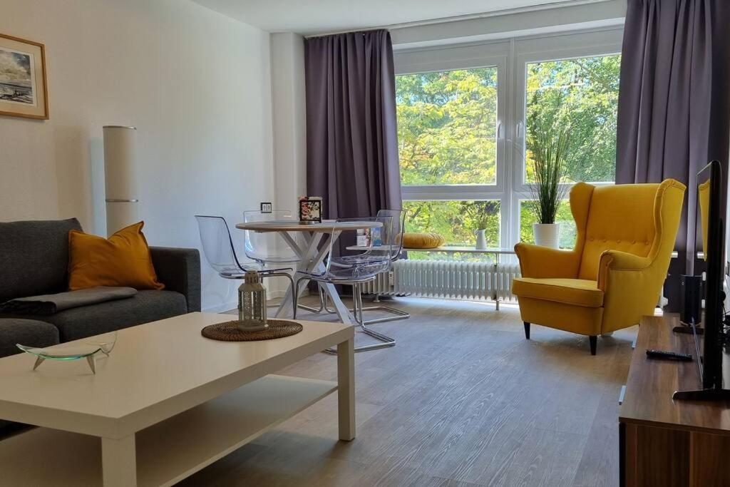 Strandappartement 2 Minuten Vom Suedstrand Wilhelmshaven Bagian luar foto